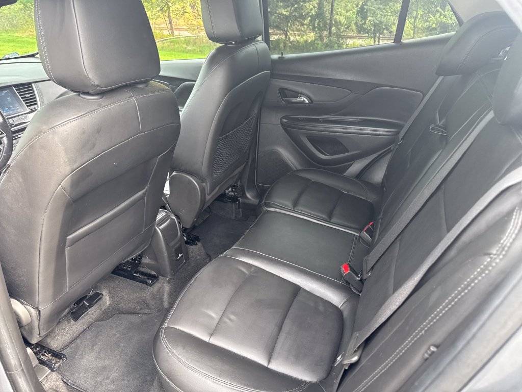 Used 2019 Buick Encore Essence w/ Experience Buick Package AWD/4WD image 19