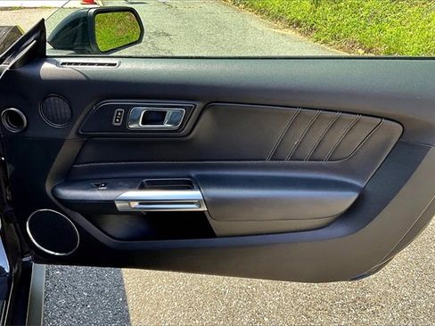 Used 2023 Ford Mustang Premium image 21