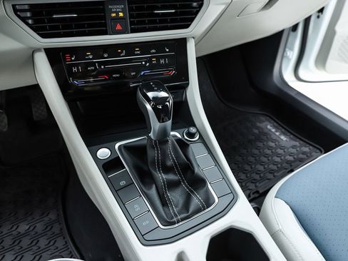 New 2026 Volkswagen Jetta SE image 24