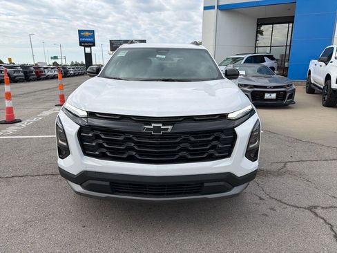 New 2026 Chevrolet Equinox LT AWD/4WD image 8