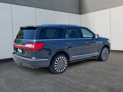 Used 2021 Lincoln Navigator Reserve w/ Luxury Package AWD/4WD image 5