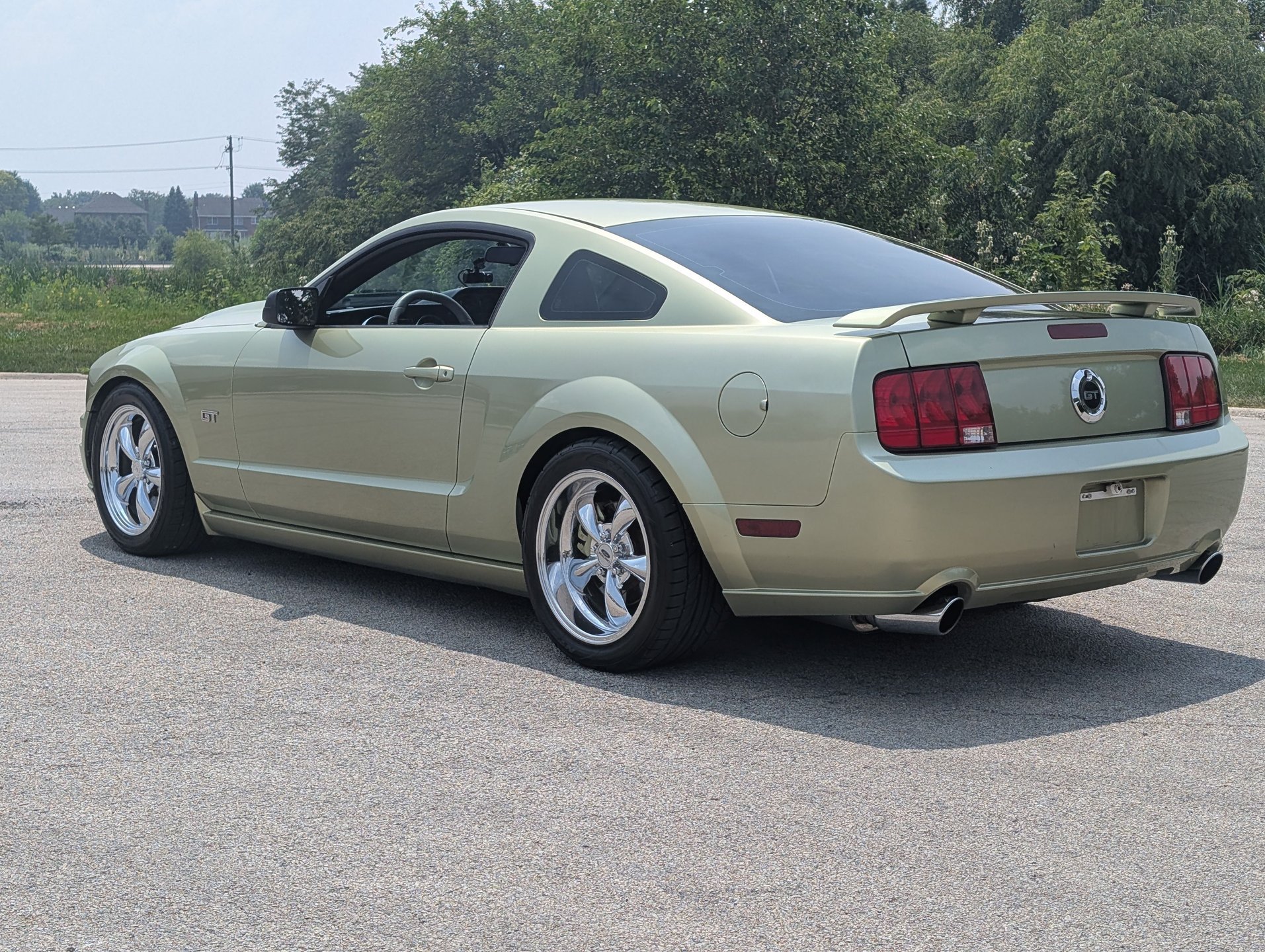 Used 2005 Ford Mustang GT Premium RWD image 18
