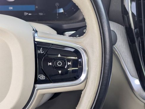 Used 2024 Volvo S60 B5 Plus image 26