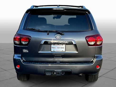 Used 2021 Toyota Sequoia Limited image 4