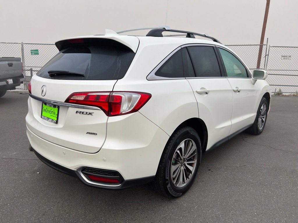 Used 2017 Acura RDX w/ Advance Package AWD/4WD image 2