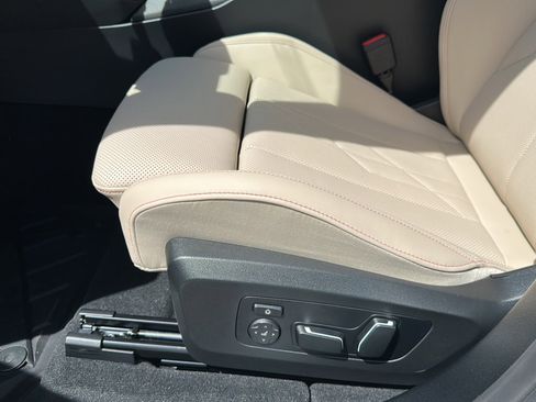 New 2026 BMW X3 xDrive30 w/ Premium Package image 12