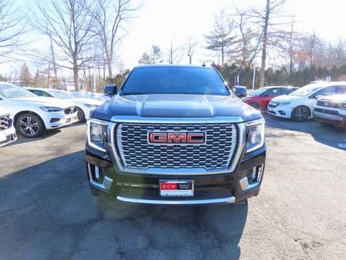 Used 2023 GMC Yukon Denali image 6