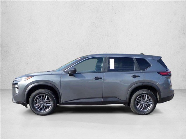 Used 2024 Nissan Rogue S AWD/4WD image 2