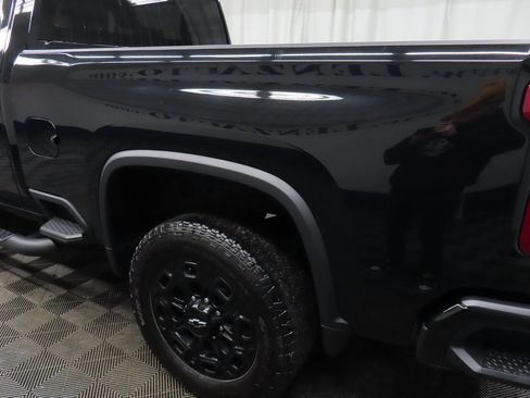 Used 2024 Chevrolet Silverado 2500 LT w/ Midnight Edition image 48