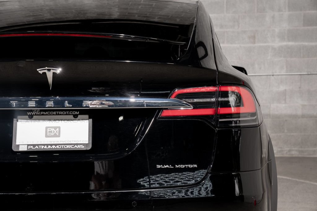 Used 2020 Tesla Model X Long Range AWD/4WD image 36