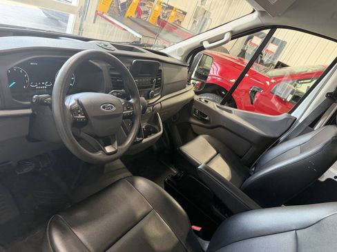 Used 2022 Ford Transit 250 148 High Roof AWD image 9