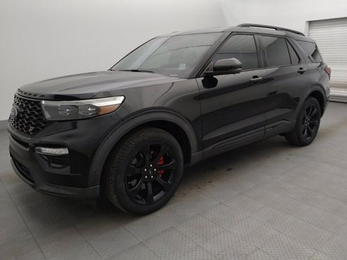 Used 2020 Ford Explorer ST w/ ST Street Pack image 2
