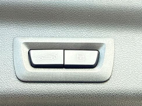 New 2026 BMW X1 xDrive28i w/ Technology Package AWD/4WD image 12