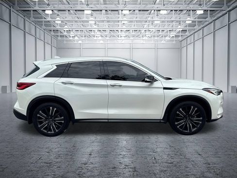 Used 2022 INFINITI QX50 Luxe w/ Appearance Package FWD image 8