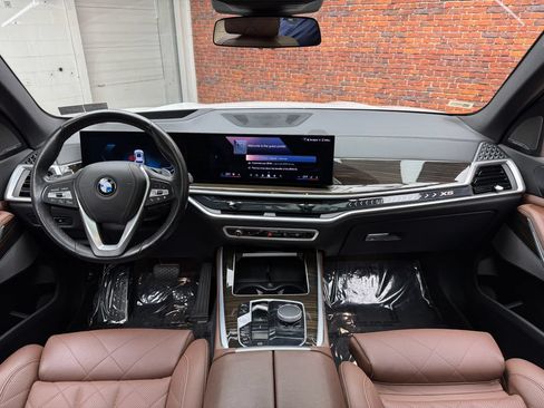 Certified 2024 BMW X5 xDrive40i w/ Premium Package AWD/4WD image 12