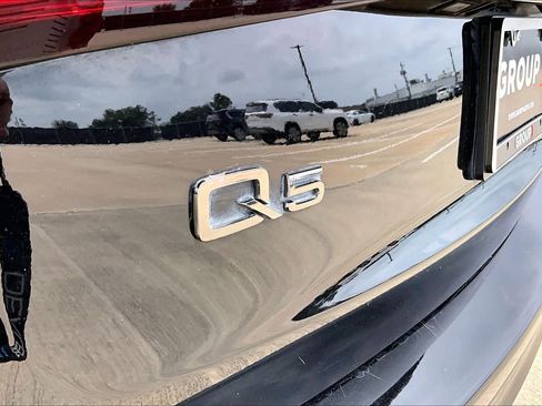 Used 2017 Audi Q5 3.0T Premium Plus w/ Technology Package AWD/4WD image 31