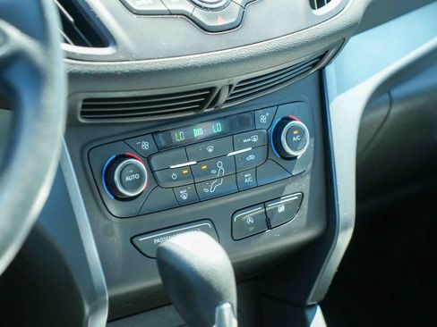 Used 2017 Ford Escape SE AWD/4WD image 21