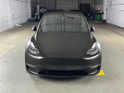 Used 2024 Tesla Model Y Performance AWD/4WD image 2