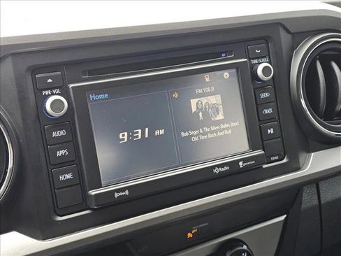 Used 2018 Toyota Tacoma SR5 image 24