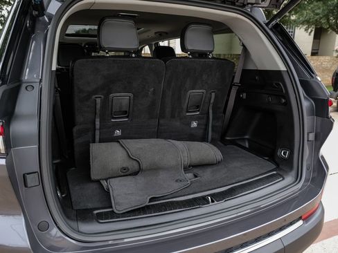 Used 2023 Jeep Grand Cherokee L Limited w/ Luxury Tech Group II image 64