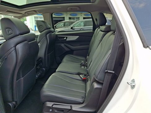 Used 2023 Acura MDX SH-AWD image 13