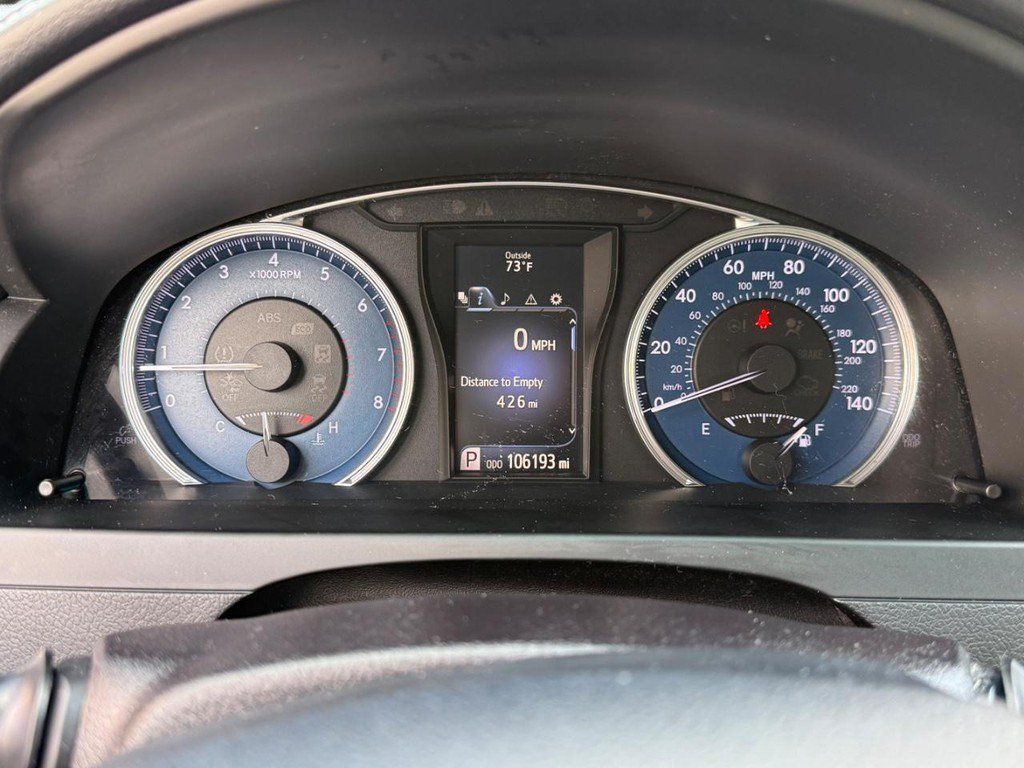Used 2017 Toyota Camry XLE FWD image 18