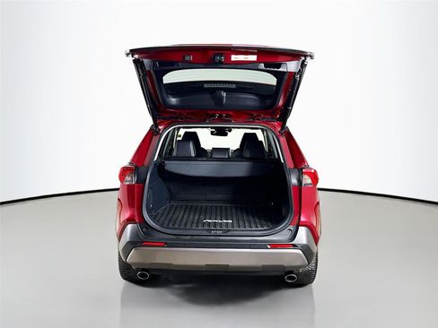 Used 2021 Toyota RAV4 Limited AWD/4WD image 28