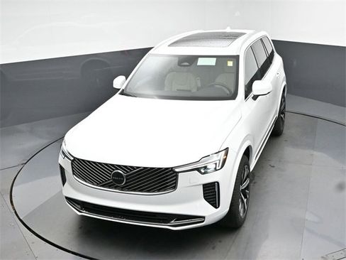 New 2026 Volvo XC90 B6 Core image 45