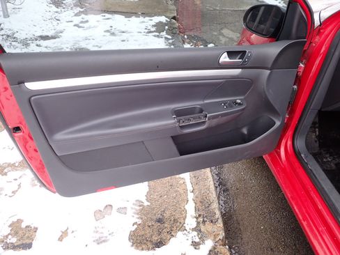 Used 2008 Volkswagen Rabbit S image 22