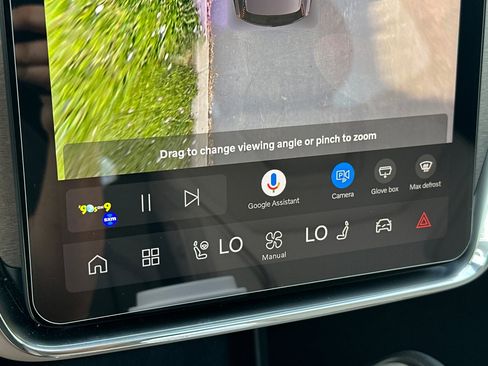 New 2026 Volvo EX90 Plus RWD image 17