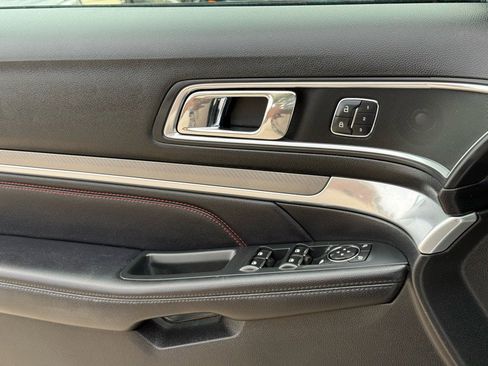 Used 2016 Ford Explorer Sport w/ Equipment Group 401A image 16