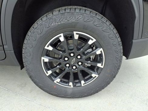 New 2026 Chevrolet Traverse Z71 w/ Enhanced Driving Package AWD/4WD image 8