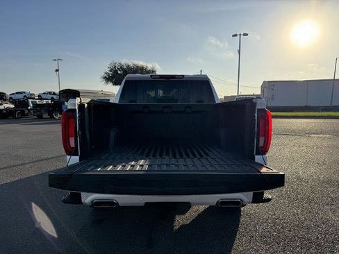 Used 2025 GMC Sierra 1500 Denali Ultimate image 5