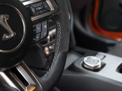 Used 2020 Ford Mustang Shelby GT500 w/ Technology Package image 24