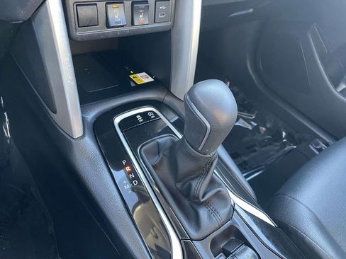 Used 2023 Toyota Corolla Cross XLE w/ Convenience Package image 43