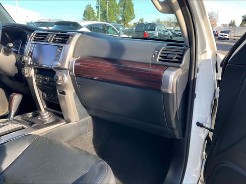 Used 2020 Toyota 4Runner Limited image 17