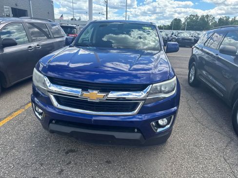 Used 2017 Chevrolet Colorado LT w/ LT Convenience Package AWD/4WD image 4