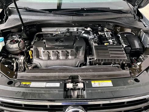 Used 2022 Volkswagen Tiguan SE R-Line AWD/4WD image 32