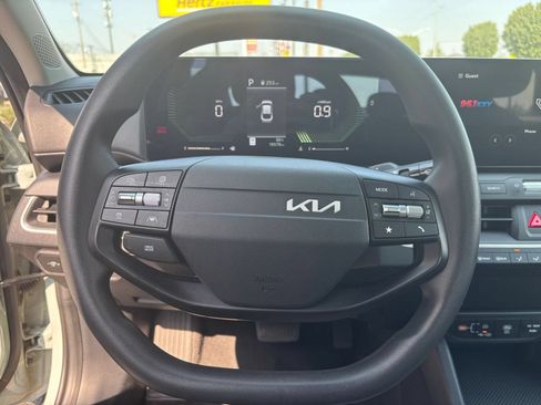 Used 2026 Kia K4 FWD image 27