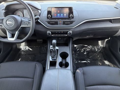Used 2021 Nissan Altima 2.5 S FWD image 14