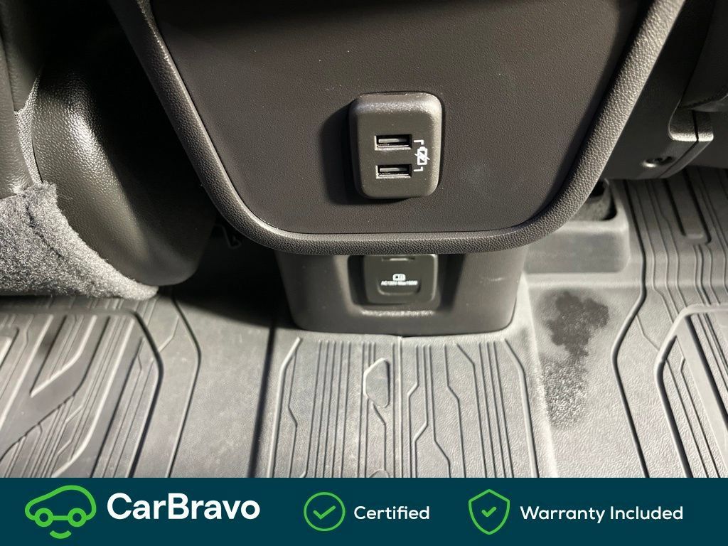 Used 2024 GMC Terrain SLT w/ LPO, Floor Liner Package AWD/4WD image 22