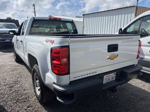 Used 2018 Chevrolet Silverado 1500 W/T w/ Trailering Package image 3