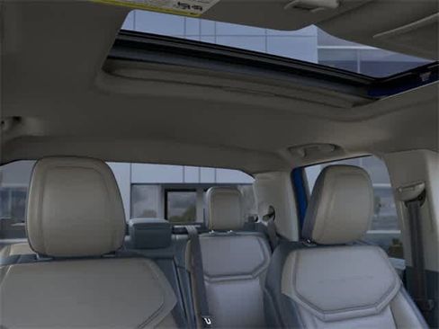 New 2026 Ford Maverick Lariat w/ 4K Tow Package image 12