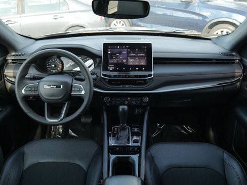 Used 2024 Jeep Compass Trailhawk AWD/4WD image 44