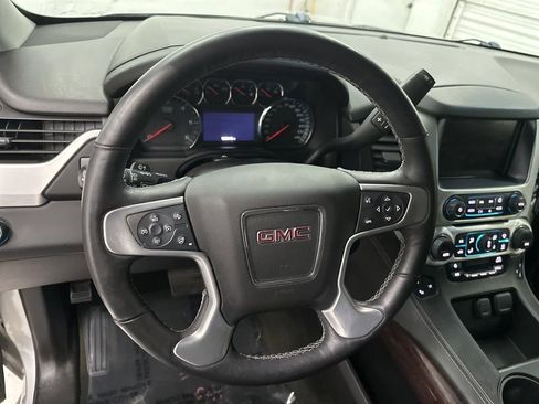 Used 2017 GMC Yukon SLT w/ Open Road Package image 10
