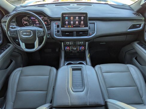 Used 2021 GMC Yukon SLT w/ SLT Luxury Plus Package image 14