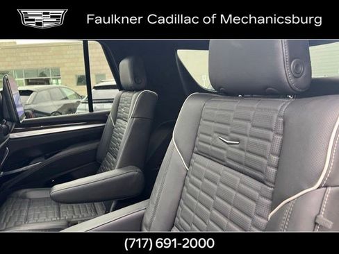 Used 2025 Cadillac Escalade Sport Platinum AWD/4WD image 11