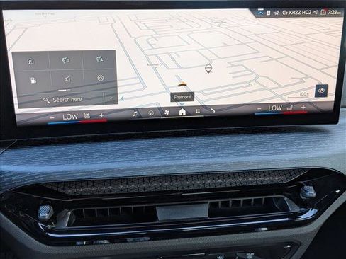 Used 2025 BMW 230i 230i w/ M Sport Package image 13