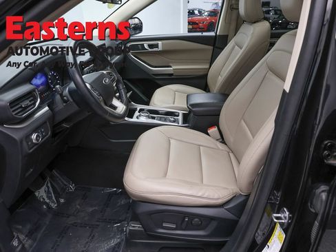 Used 2021 Ford Explorer XLT w/ Equipment Group 202A AWD/4WD image 14