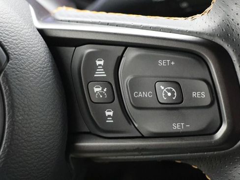 Used 2024 Jeep Gladiator Mojave w/ Dual Top Group AWD/4WD image 24